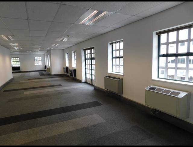 377M² OFFICE TO LET IN ROSEBANK